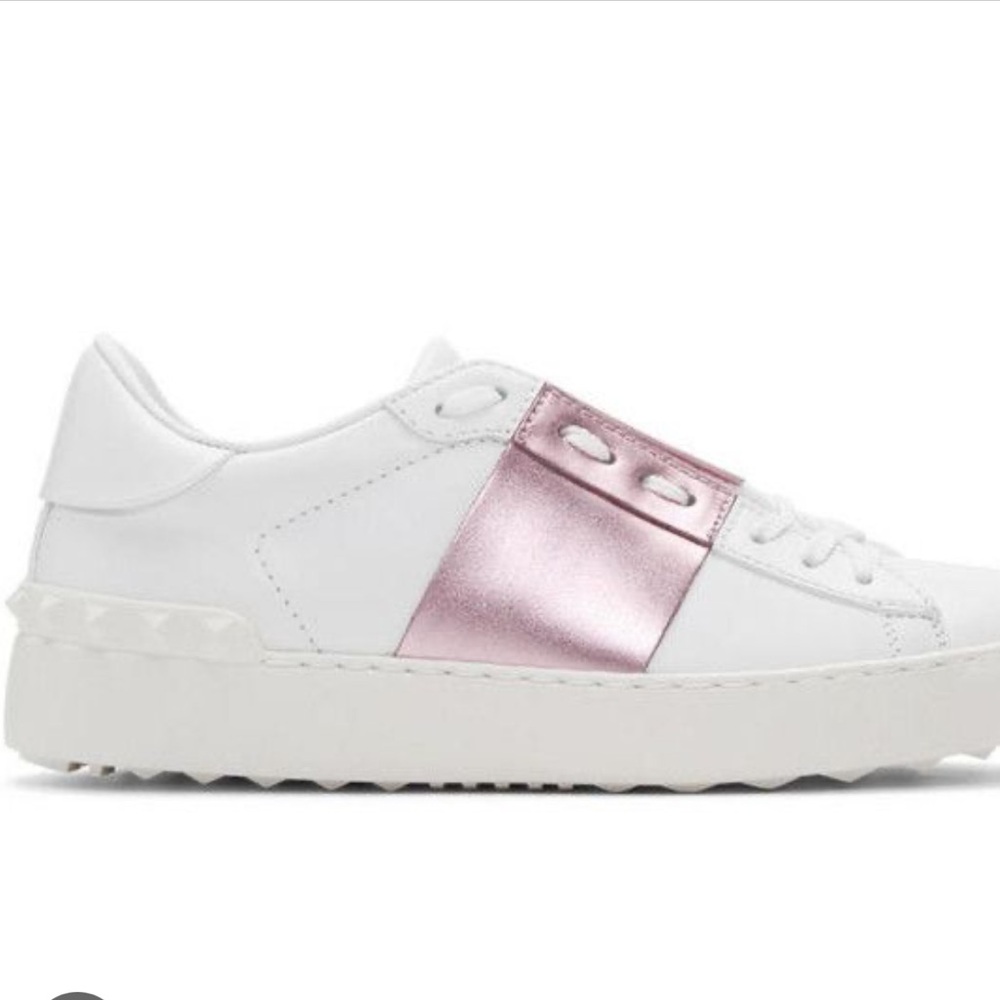 Valentino Garavani Rockstud Sneaker Metallic Pink Leather Studded Size 37 / US 7